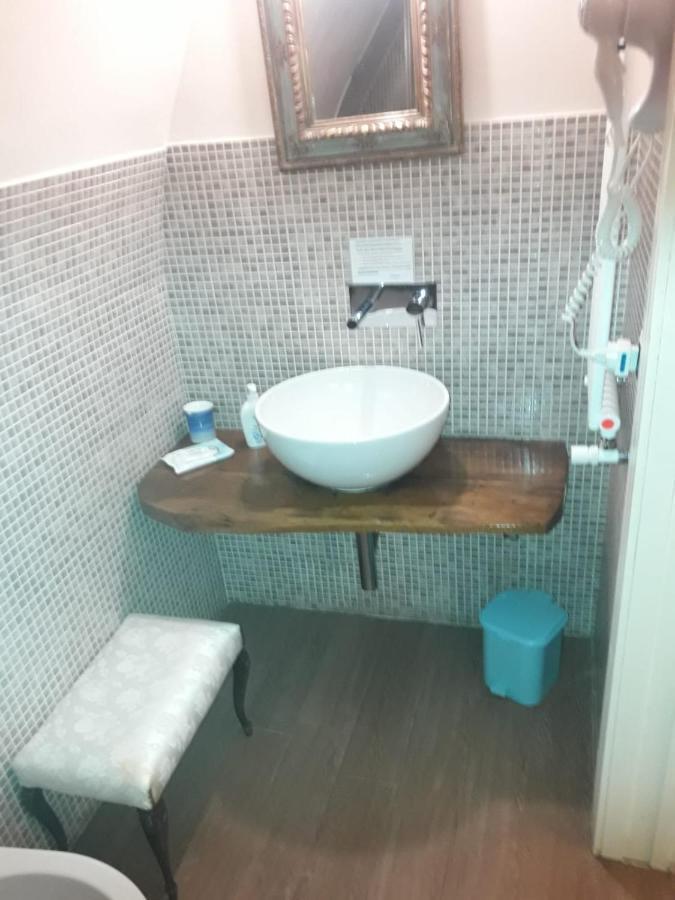 Vecchia Suppenna Couette-café 2*